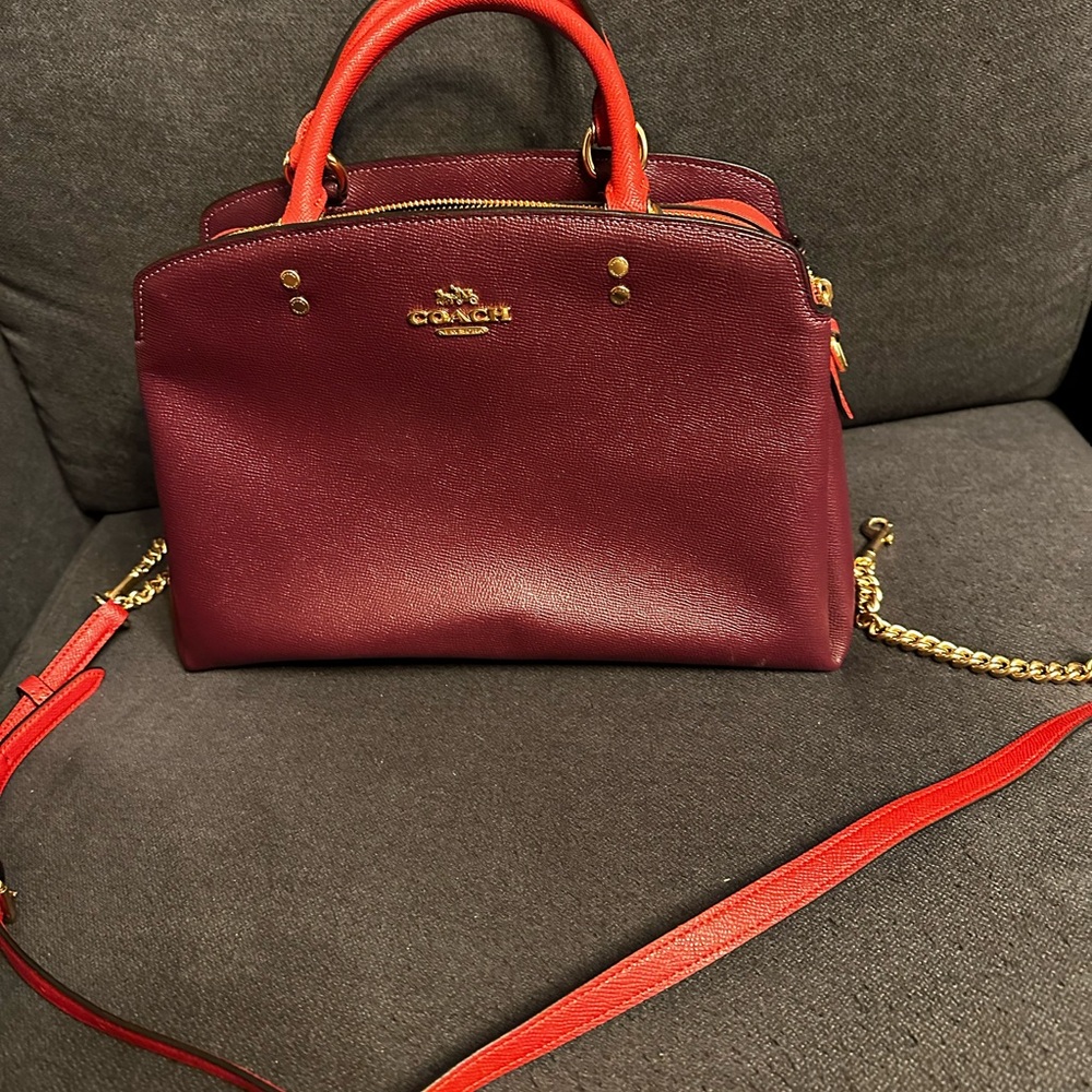 Genuine Coach handbag. Great details. Excellent condition. Used 1x.